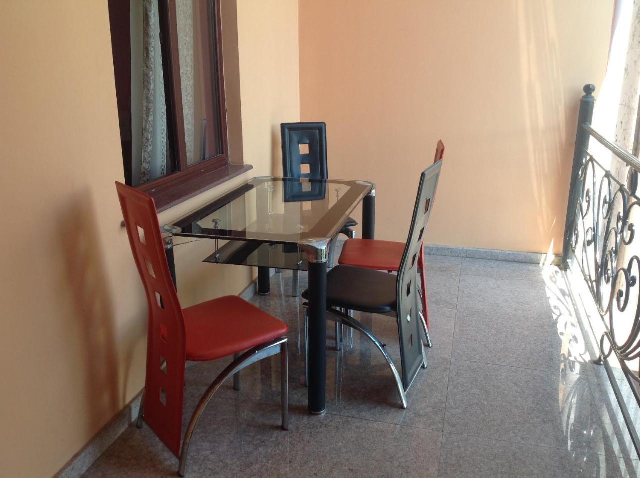George'S House Hotel Kobuleti Exterior foto